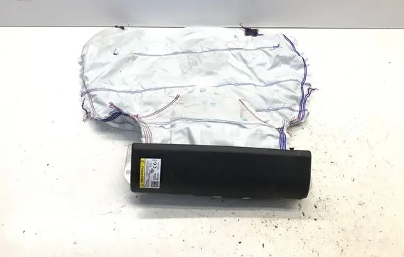 Volvo XC40 Knee airbag 31455402 P31455402