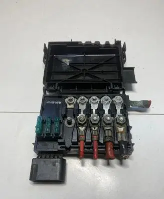 Volkswagen Golf IV Fuse module 1J0937550