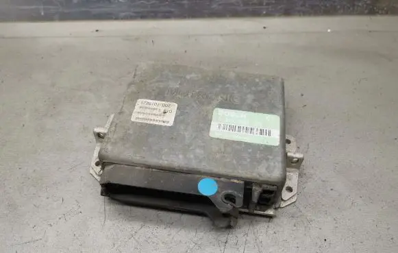 BMW 5 E34 Engine control unit/module 0261200172 1726101