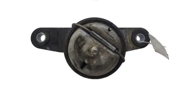 Engine mount bracket