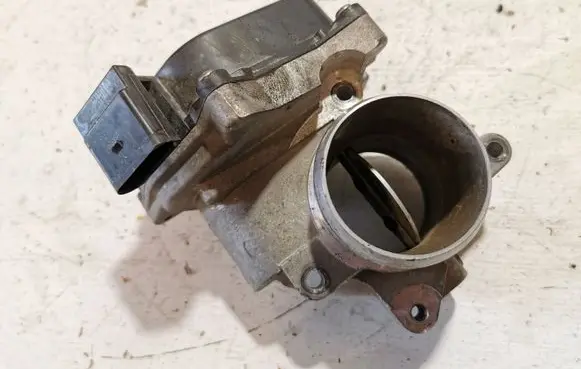 Volkswagen Caddy Throttle valve 03L128063Q