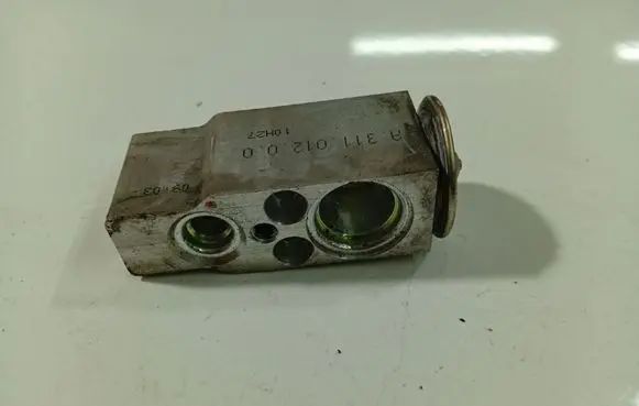 Fiat Grande Punto Air conditioning (A/C) expansion valve A31101200