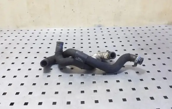 Volvo V40 Engine coolant pipe/hose 30757649