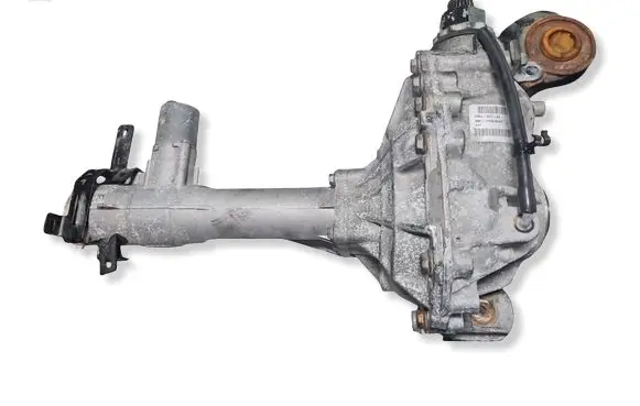 Land Rover Defender Front differential P8B23017AA WGYR000232642363 2010798