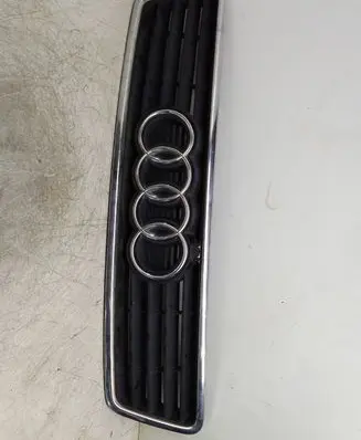 Audi A6 S6 C5 4B Front grill 4B0853651A