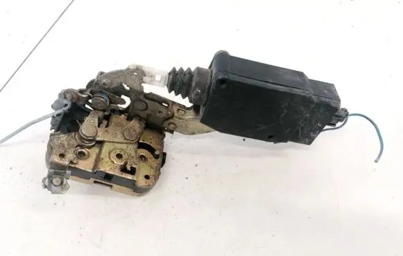 Mitsubishi Carisma Front door lock