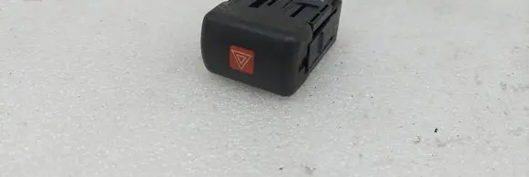 Opel Zafira A Hazard light switch 90589897 09104489