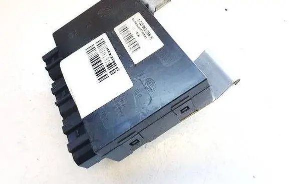 Volkswagen Golf IV Comfort/convenience module 1c0962258n 007956-51