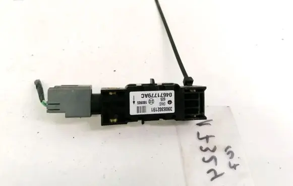 Jeep Grand Cherokee (WK) Airbag deployment crash/impact sensor 04671779AC 3908302191