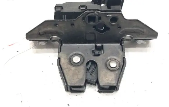 Opel Astra K Tailgate exterior lock 13509599
