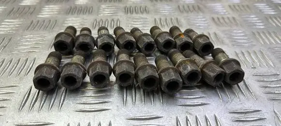Skoda Octavia Mk3 (5E) Nuts/bolts 