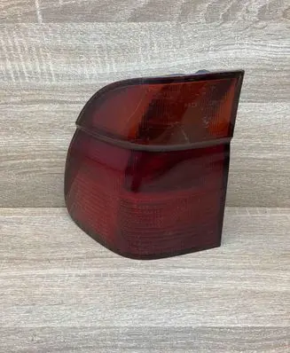 BMW 5 E39 Rear/tail lights 8361671