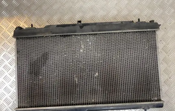 Subaru Impreza II Coolant radiator