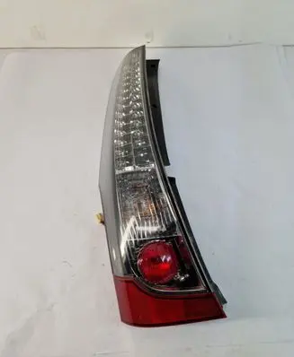 Mitsubishi Grandis Rear/tail lights 22087642