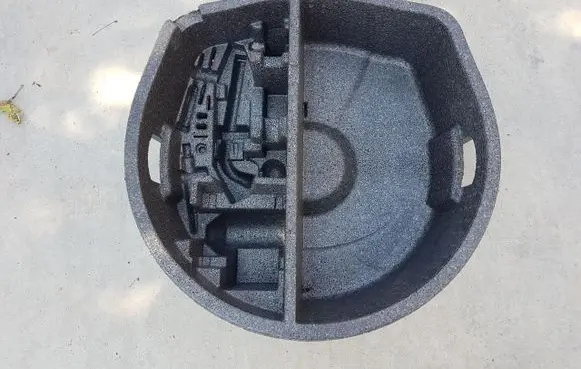 Ford Mondeo MK IV Spare wheel section trim 