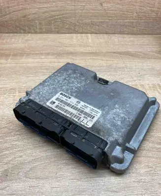 Opel Astra G Engine control unit/module ECU 90562574 0281001674