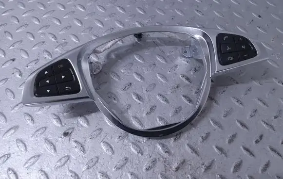 Mercedes-Benz GLE (W166 - C292) Steering wheel trim A0999050600 A0999050700