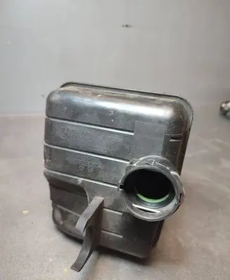 BMW 5 F10 F11 Intake resonator 13718512249