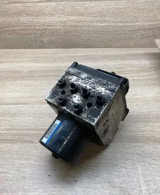 Volkswagen PASSAT B6 ABS Pump 3C0614109C 16431501C