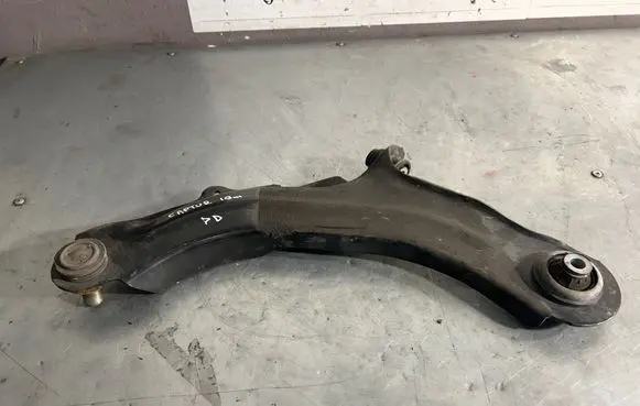Renault Captur Front lower control arm/wishbone