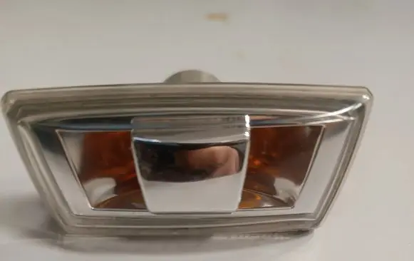 Opel Astra H Front fender indicator light 13252455