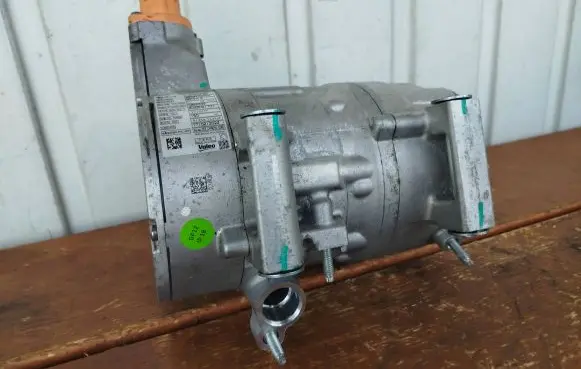 Peugeot 3008 II Air conditioning (A/C) compressor (pump) 9852108480