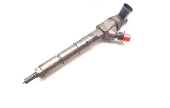 Fuel injector