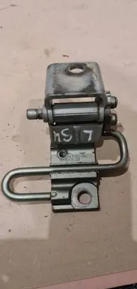 Audi Q7 4L Rear door lower hinge 4L0833411A