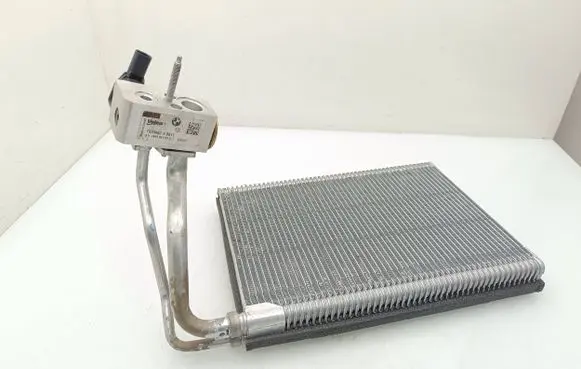 BMW i4 Air conditioning (A/C) radiator (interior) 7951456 T47460CA 15V021