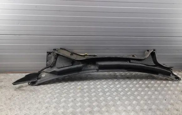 Alfa Romeo Stelvio Wiper trim 156134659
