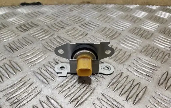 Land Rover Range Rover Sport L494 Acceleration sensor 8W833C190AB