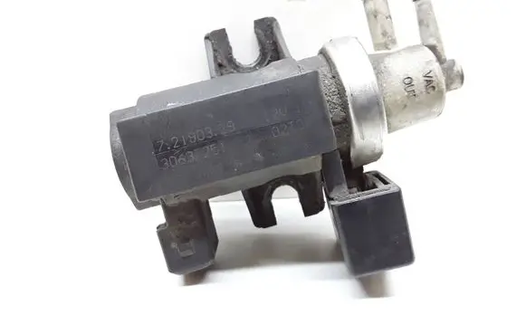 Volvo S60 Turbo solenoid valve 30637251 72190329