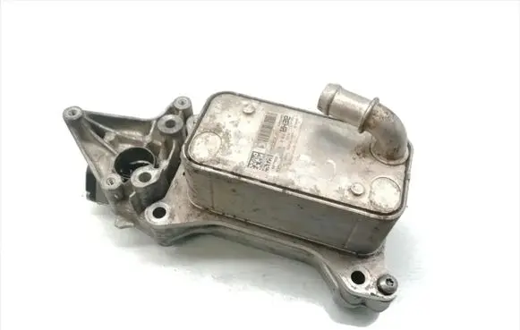 Mercedes-Benz Sprinter W906 Engine oil radiator A6511800665 70362379 70362380