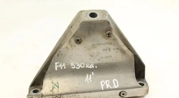 BMW 5 F10 F11 Engine mounting bracket 6777628 22116777628