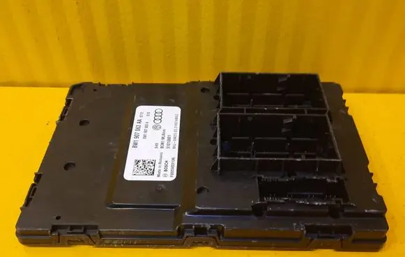 Audi A4 S4 B9 Comfort/convenience module 8W1907063AA