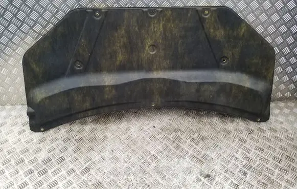 Engine bonnet/hood sound/heat insulation