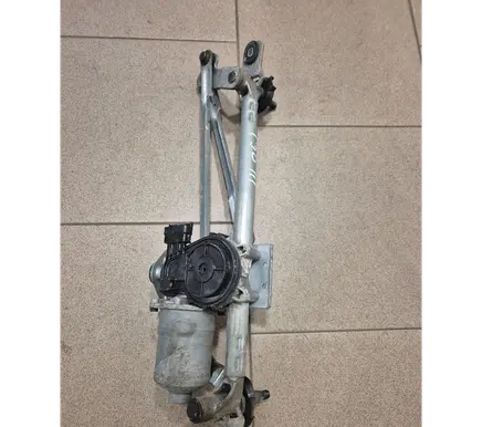 Hyundai i30 Front wiper linkage and motor