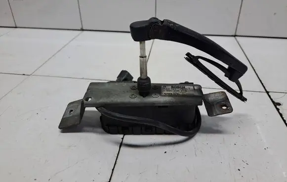 Volvo V70 Headlight wiper motor 0390206219 8620959