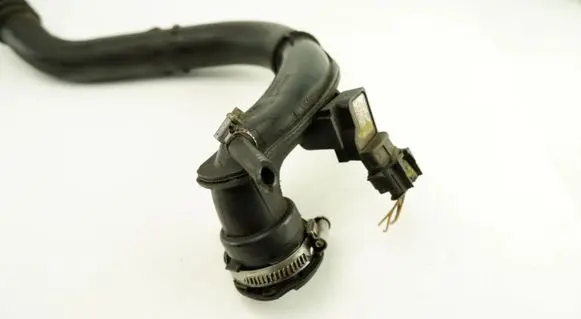 Renault Megane I Coolant pipe/hose 