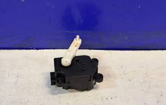 Jaguar F-Type A/C air flow flap actuator/motor MF1139301070