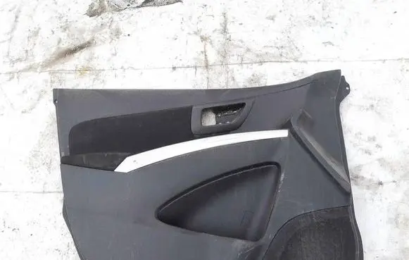 Suzuki SX4 S-Cross Front door card panel trim 8307861m21 83078-61m21