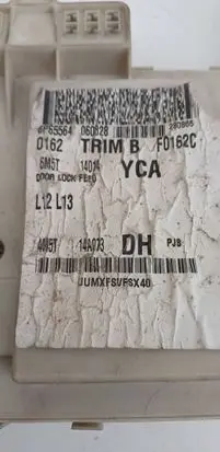 Ford Focus C-MAX Fuse module 4M5T14A073 A000280
