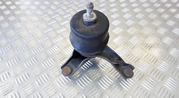 Lexus RX 450H Engine mount bracket 1236231040