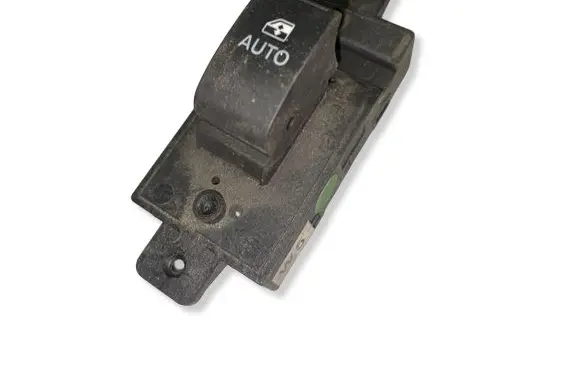 Opel Antara Electric window control switch 11E30