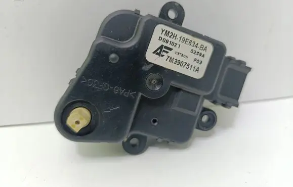 Volkswagen Sharan Air flap motor/actuator 7M3907511A