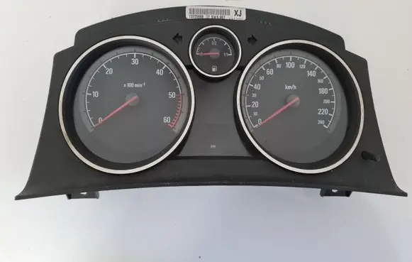 Opel Zafira B Speedometer (instrument cluster) 13225988