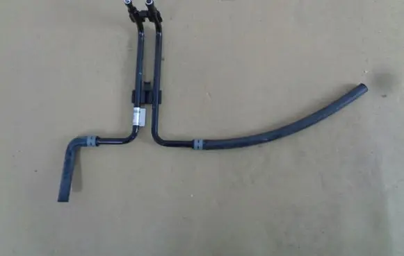 Mercedes-Benz C W203 Engine coolant pipe/hose A2035001172