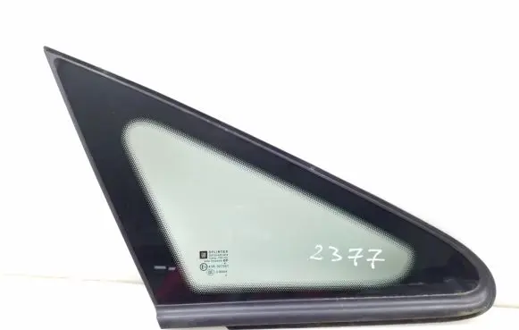 Opel Zafira B Front triangle window/glass 
