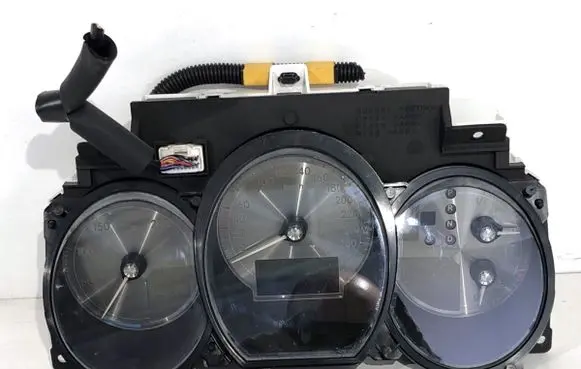 Lexus GS 300 350 430 450H Speedometer (instrument cluster) 83800-30E61