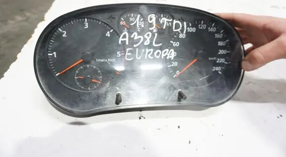 Audi A3 S3 8L Speedometer (instrument cluster)